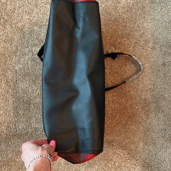 NWT Victoria’s Secret Plaid Tote Bag - Picture 4 of 6